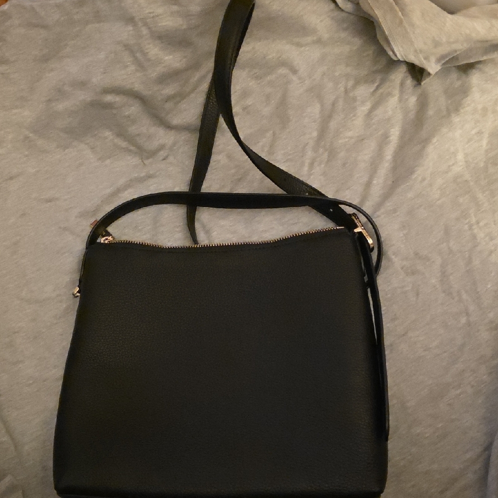 Kate Spade Elegant Black Crossbody Bag - Picture 2 of 5